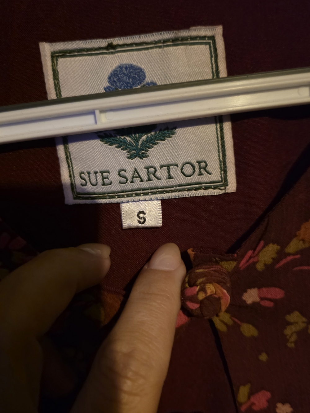 Sue Sartor Woven Floral Keyhole Maxi Dress - Burgundy PTP - Picture 4 of 4
